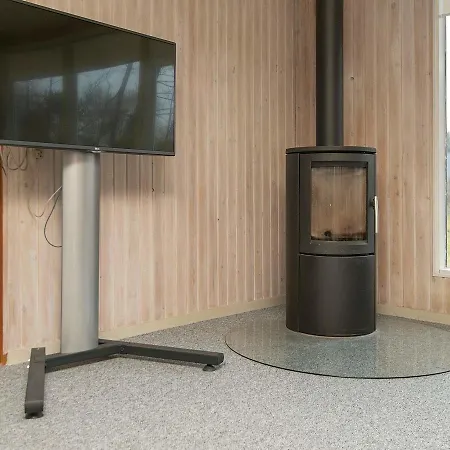 Holiday Vi *